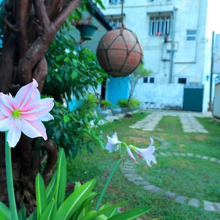 The Duchess Old Hotel Matara Exterior photo